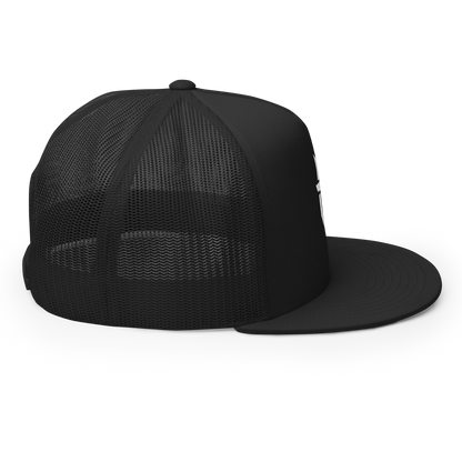 WHITE LOGO TRUCKER HAT